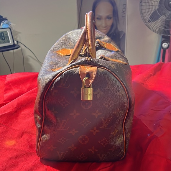 Authentic Louis Vuitton authentic vintage speedy 30 and pretty good condition! - Picture 5 of 10